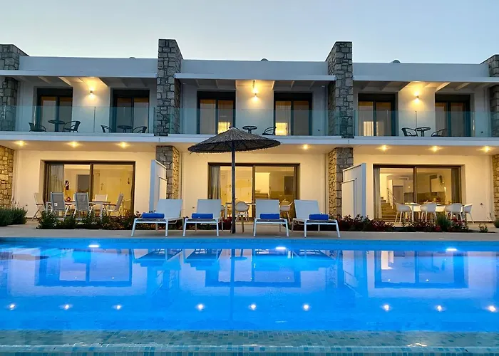 Gennadi Harmony Suites - 200 M From The Sea